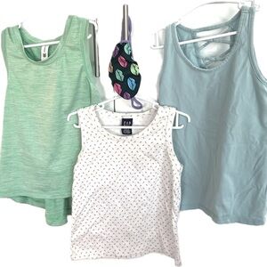 Bundle of 3 medium gifts tops and bonus mask